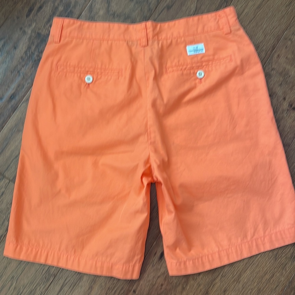 Vineyard Vines Mens shorts - Picture 2 of 4
